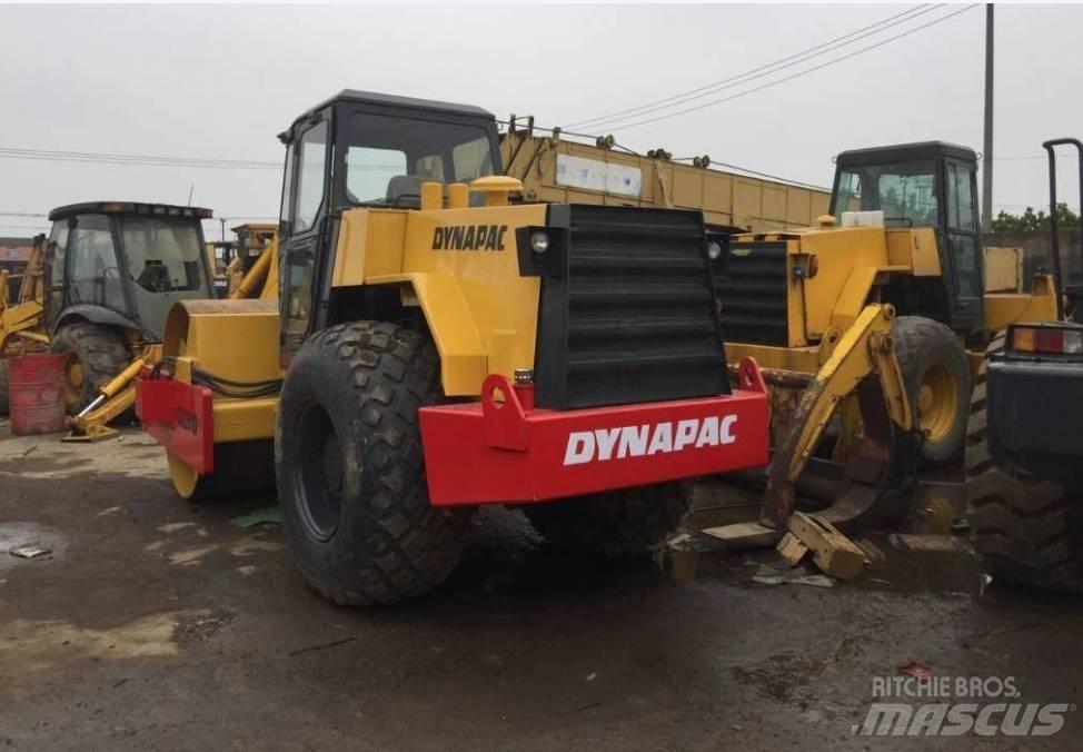 Dynapac CA 25 D 振動ローラ