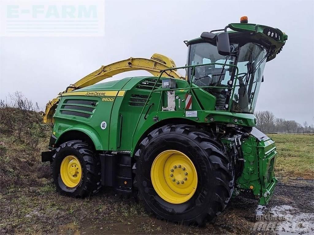 John Deere 8600i 自走式フォレージハーベスター
