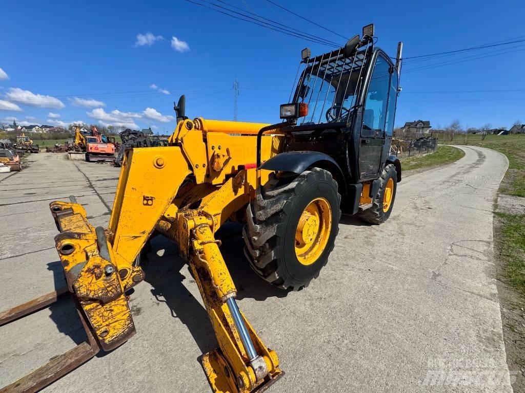 JCB 532-120 テレスコーピックハンドラー