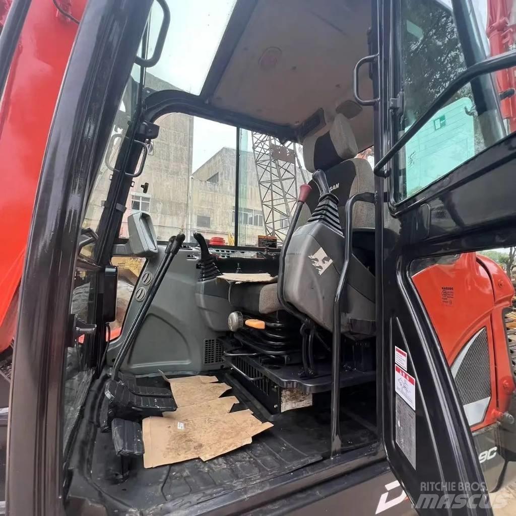 Doosan DX 60-9C ミニ油圧ショベル 7t以下（ミニユンボ・ミニディガー）