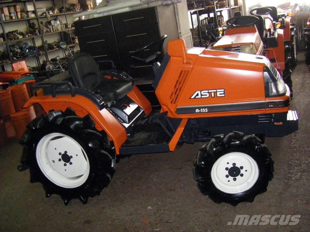 Kubota ASTE A-155 トラクター