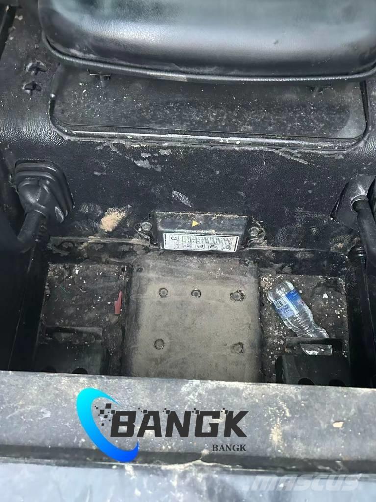  EARTHFORCE S300 多目的ローダー