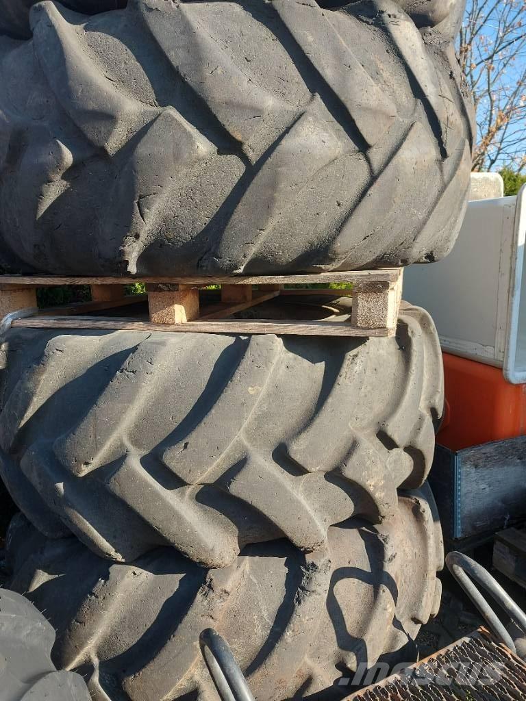 Komatsu 901 タイヤ、ホイル、リム