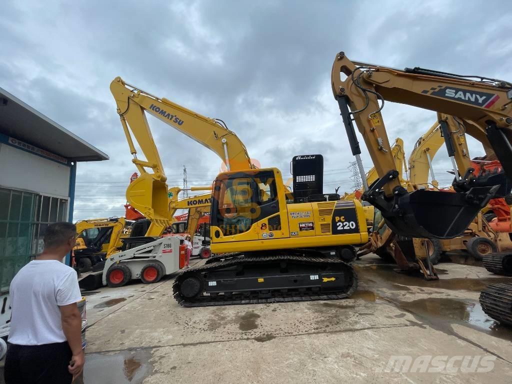 Komatsu PC 200-8 大型油圧ショベル12t以上（パワーショベル・ユンボ）