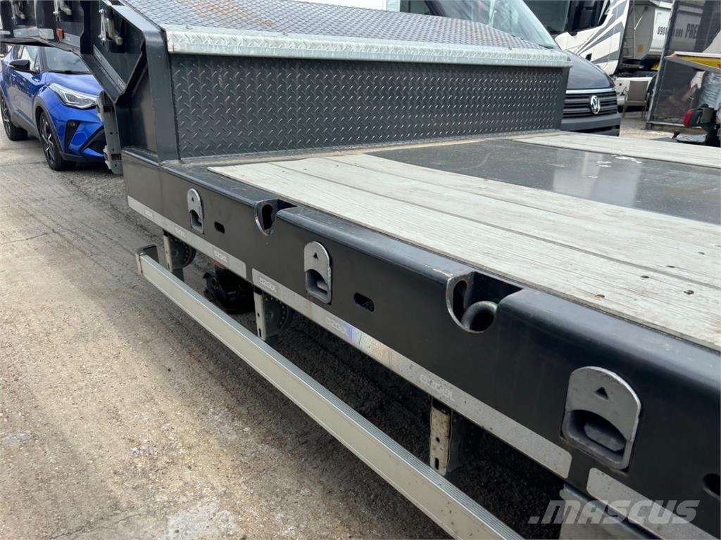 Ozgul LW 429 その他トレーラー