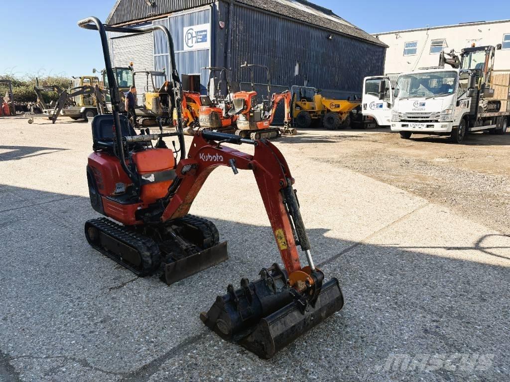 Kubota K 008-3 ミニ油圧ショベル 7t以下（ミニユンボ・ミニディガー）