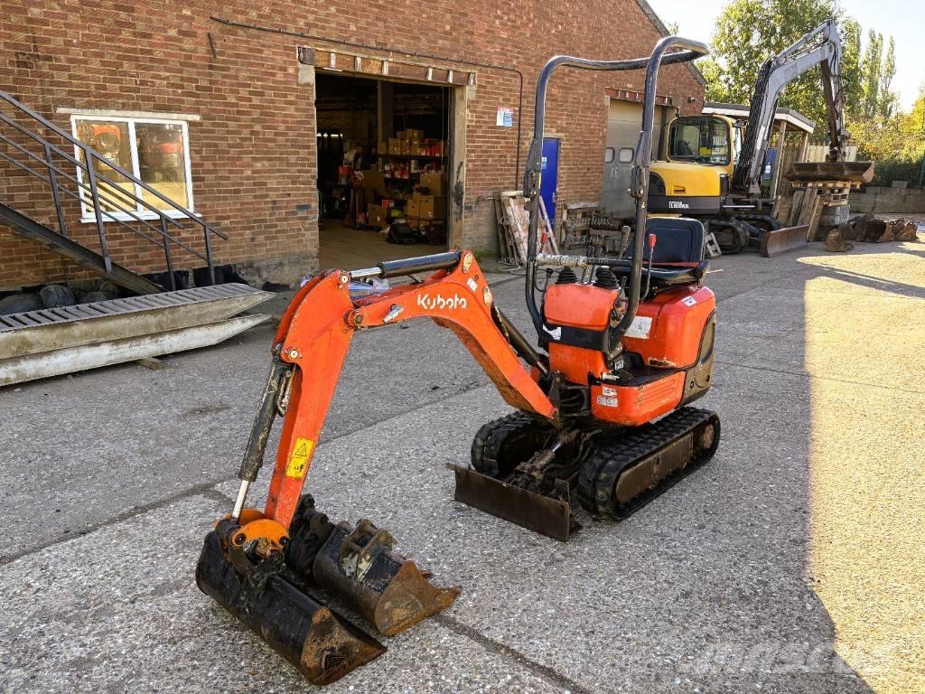 Kubota K 008-3 ミニ油圧ショベル 7t以下（ミニユンボ・ミニディガー）
