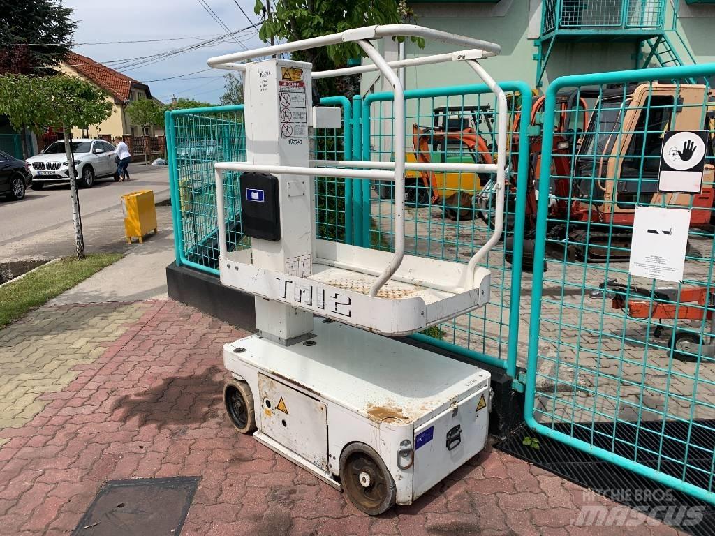UpRight TM 12   V-2748 垂直昇降型リフト