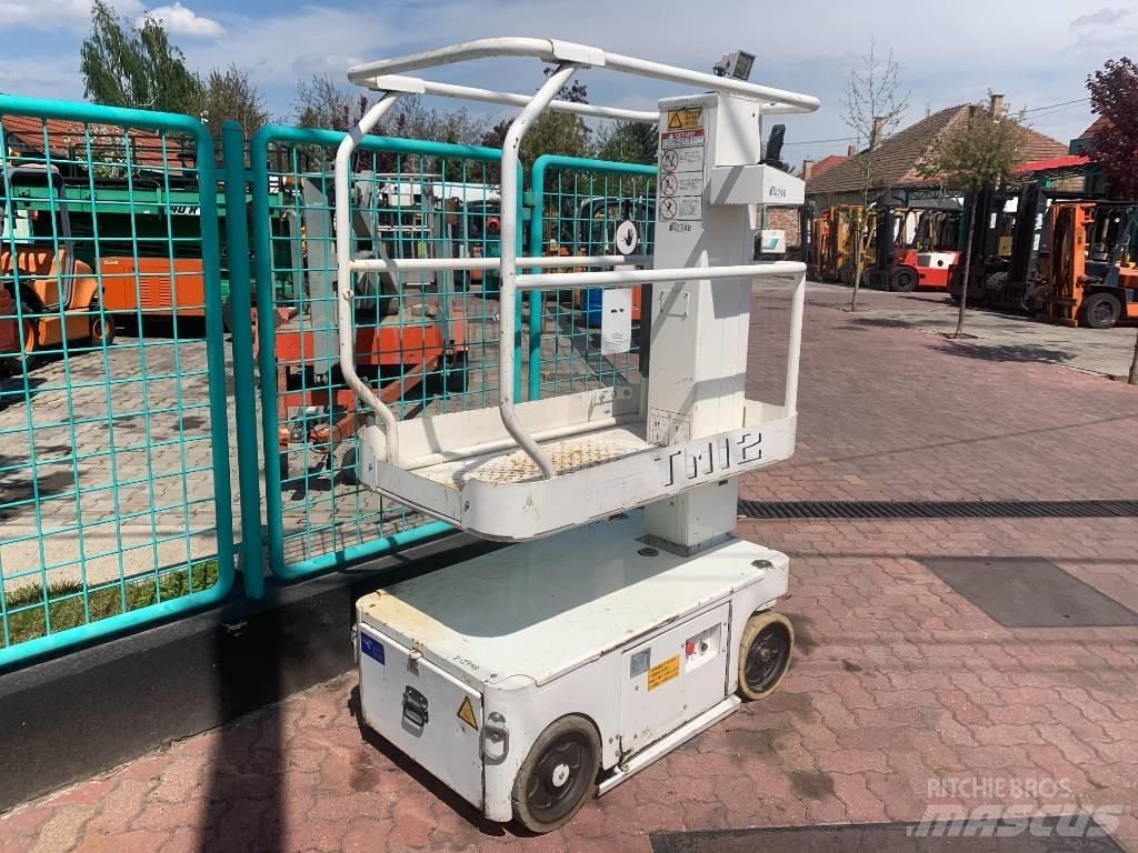 UpRight TM 12   V-2748 垂直昇降型リフト