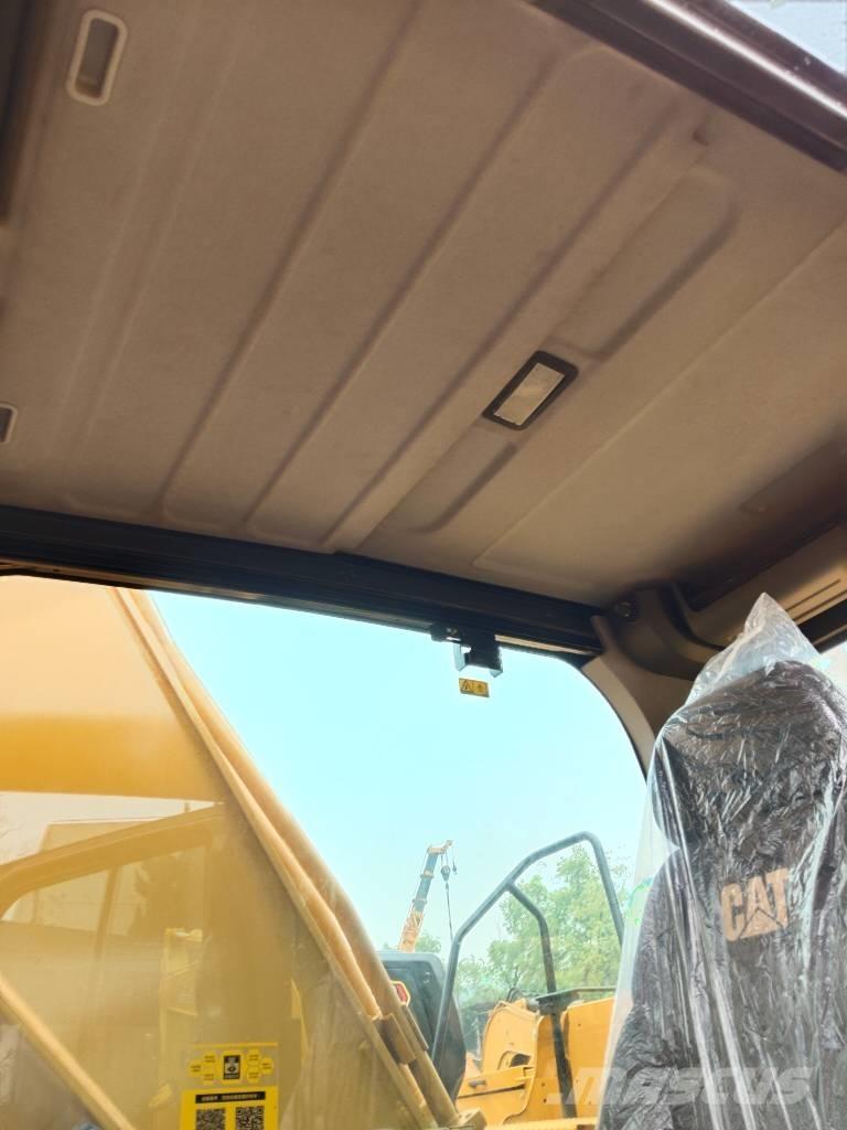 CAT 330 GC 大型油圧ショベル12t以上（パワーショベル・ユンボ）