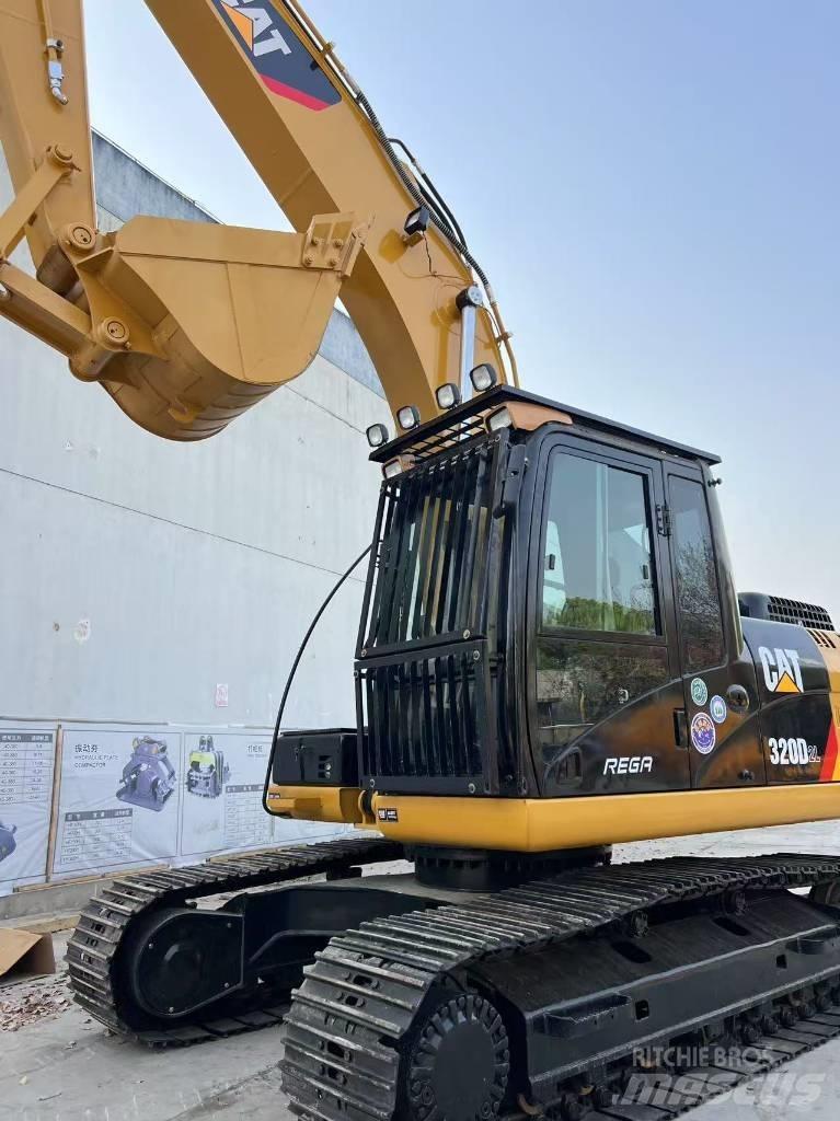 CATERPILLR 320d2 中型油圧ショベル 7ｔ-12ｔ（ユンボ・パワーショベル・バックホー）