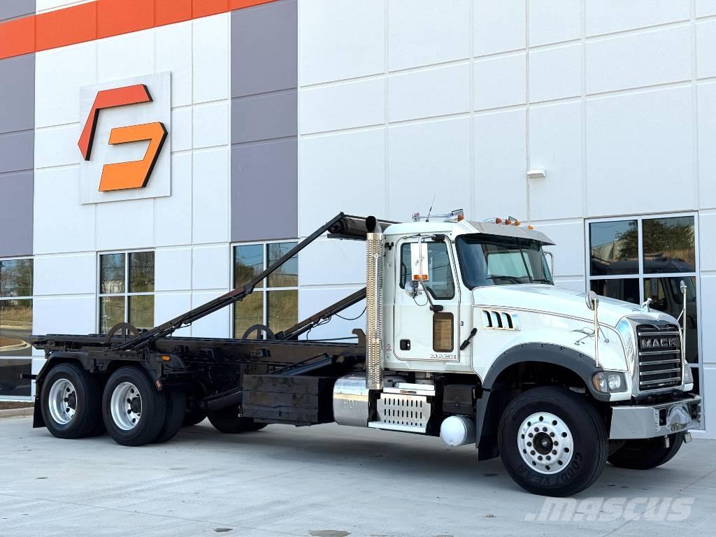 Mack GU713 ケーブルリフト着脱式トラック