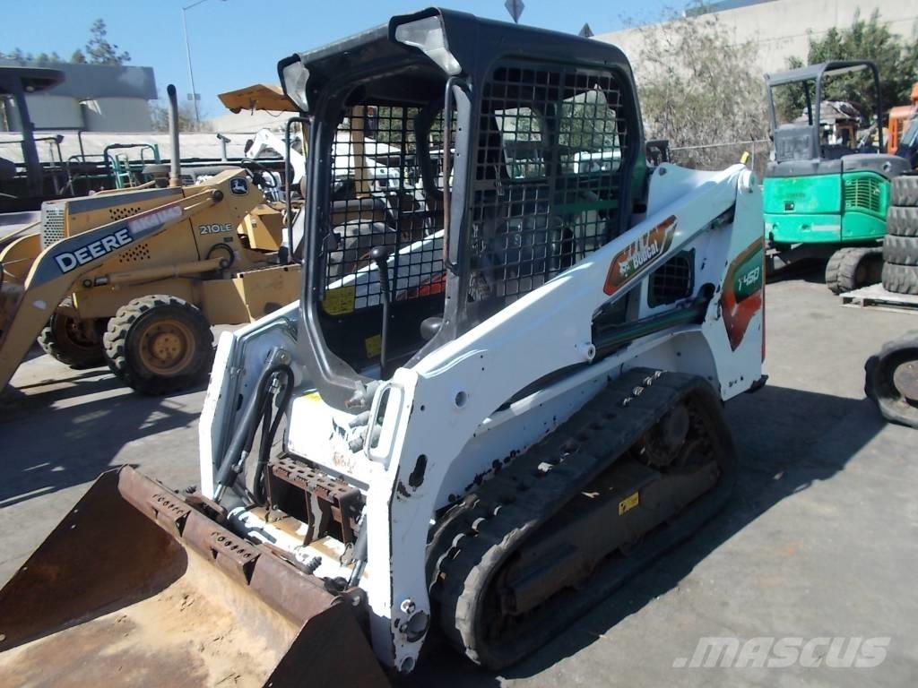 Bobcat T450 スキッドステアローダー