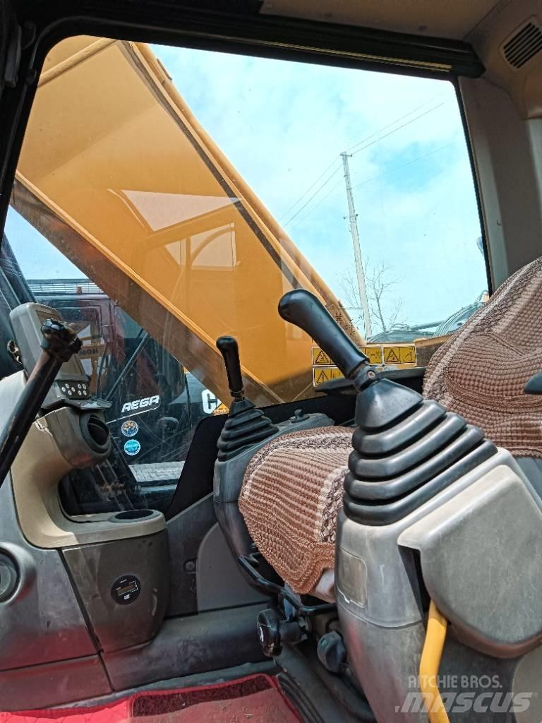 CAT 325 D 大型油圧ショベル12t以上（パワーショベル・ユンボ）