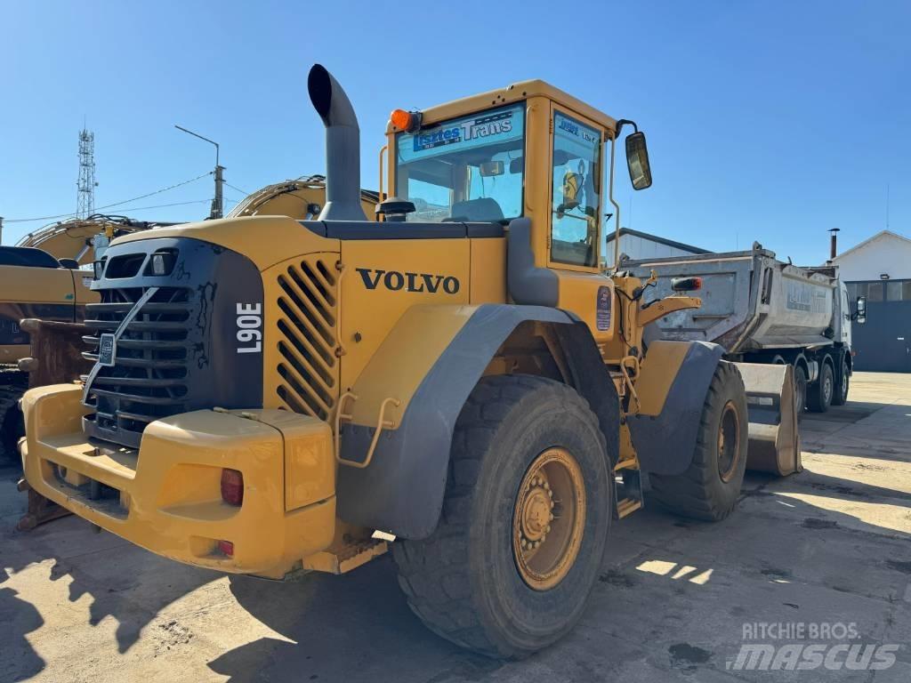 Volvo L 90 E ホイールローダー・タイヤショベル