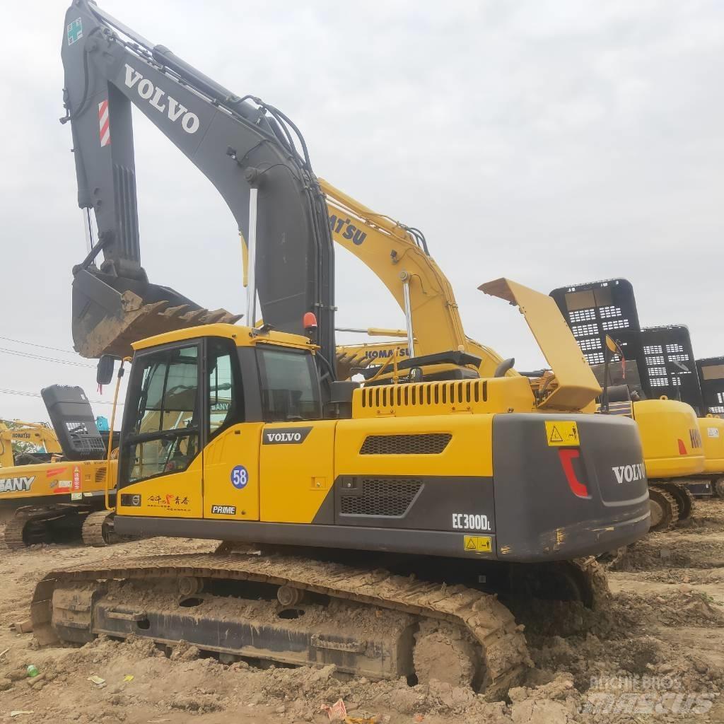Volvo EC 300 D 大型油圧ショベル12t以上（パワーショベル・ユンボ）