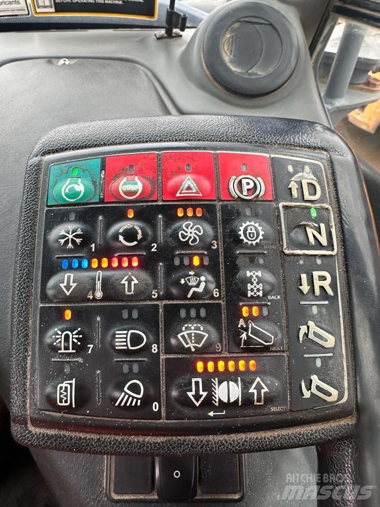 Bell B 40 D アーティキュレート式ダンプトラック