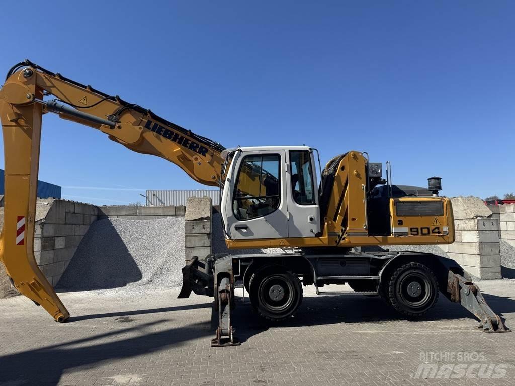 Liebherr A 904 C 廃棄物／工業産廃処理機