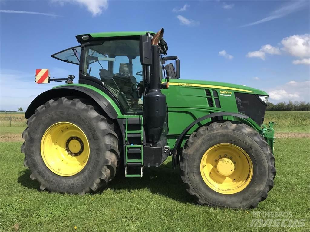 John Deere 6250R トラクター