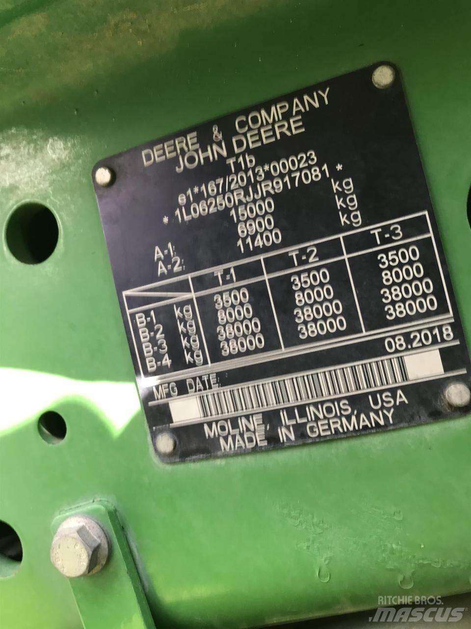 John Deere 6250R トラクター