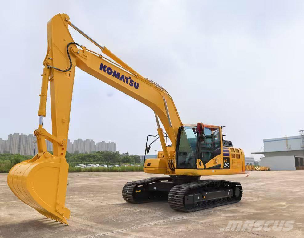 Komatsu PC 240 LC 大型油圧ショベル12t以上（パワーショベル・ユンボ）
