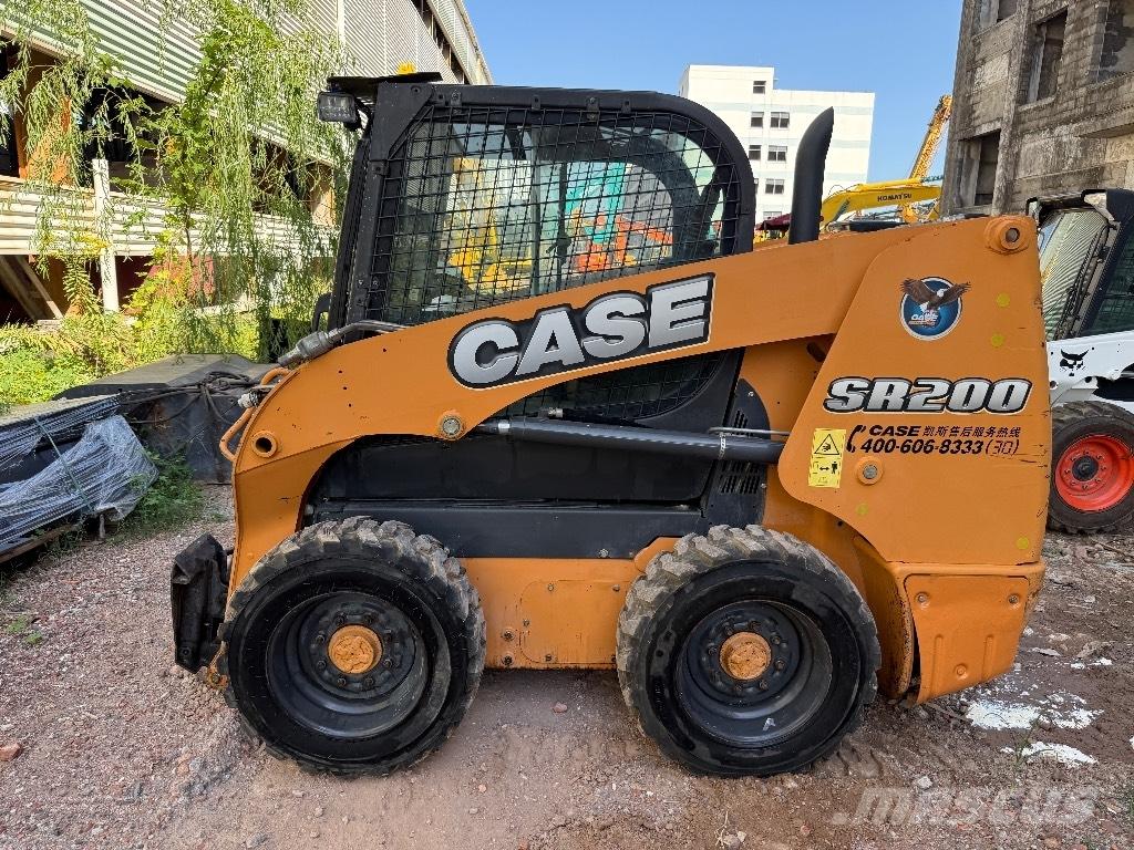 CASE SR 200 スキッドステアローダー