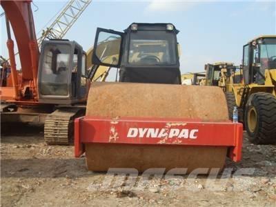 Dynapack CA 251 D 振動ローラ