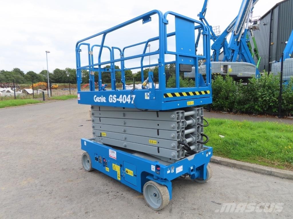 Genie GS 4047 シザースリフト