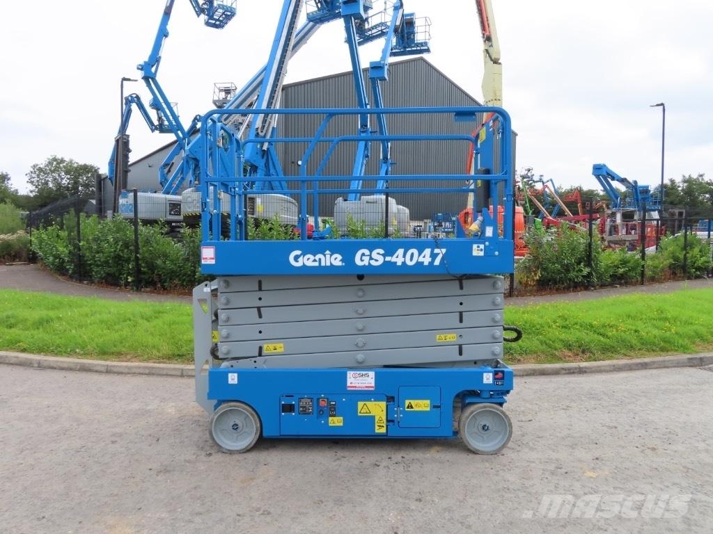 Genie GS 4047 シザースリフト