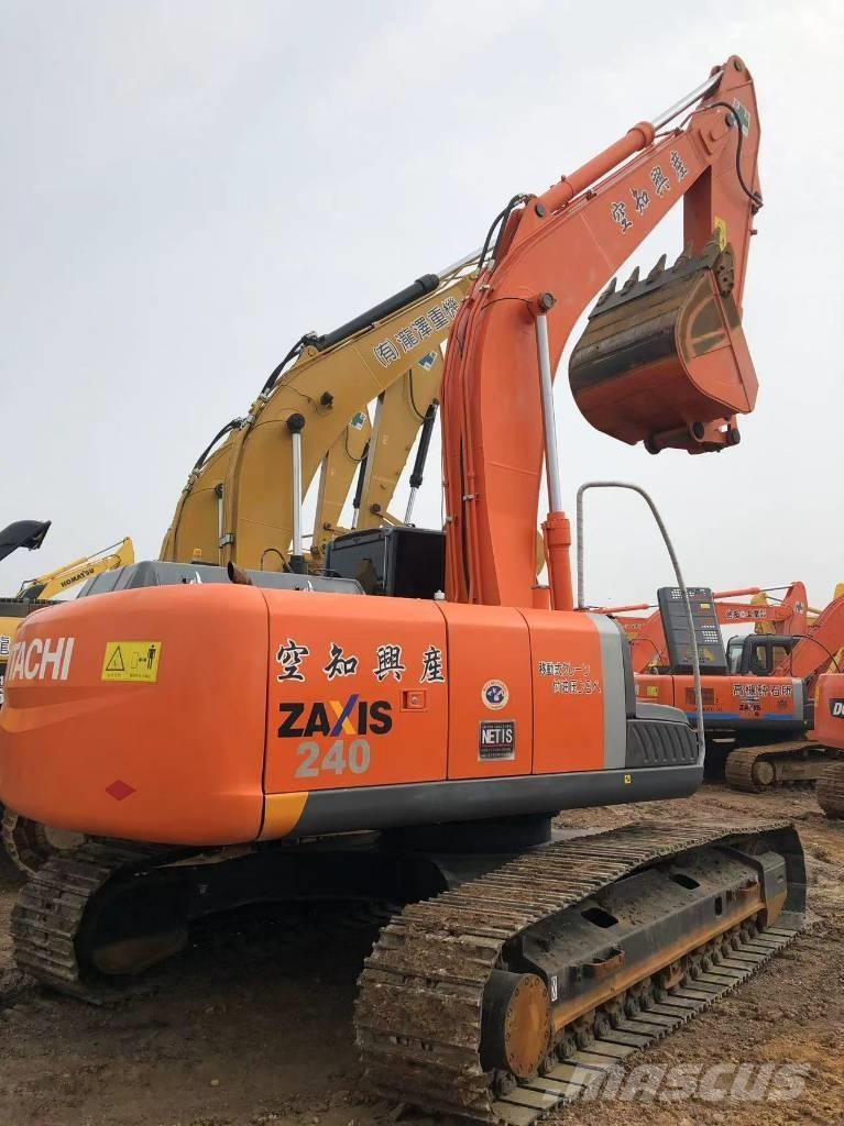 Hitachi 240 大型油圧ショベル12t以上（パワーショベル・ユンボ）