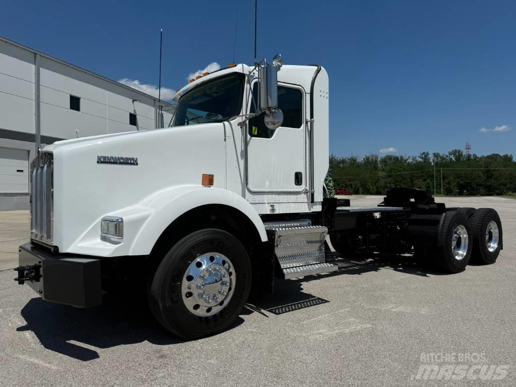 Kenworth T 800 中古トラクターヘッド | トレーラーヘッド