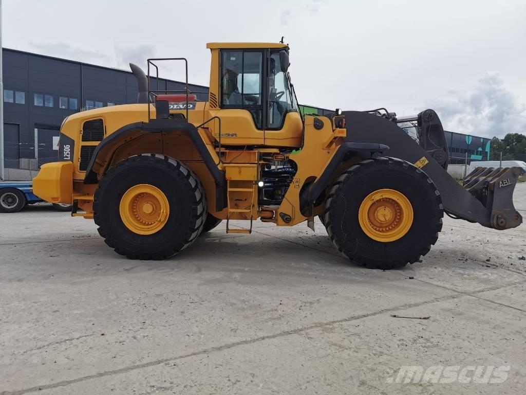 Volvo L250G ホイールローダー・タイヤショベル