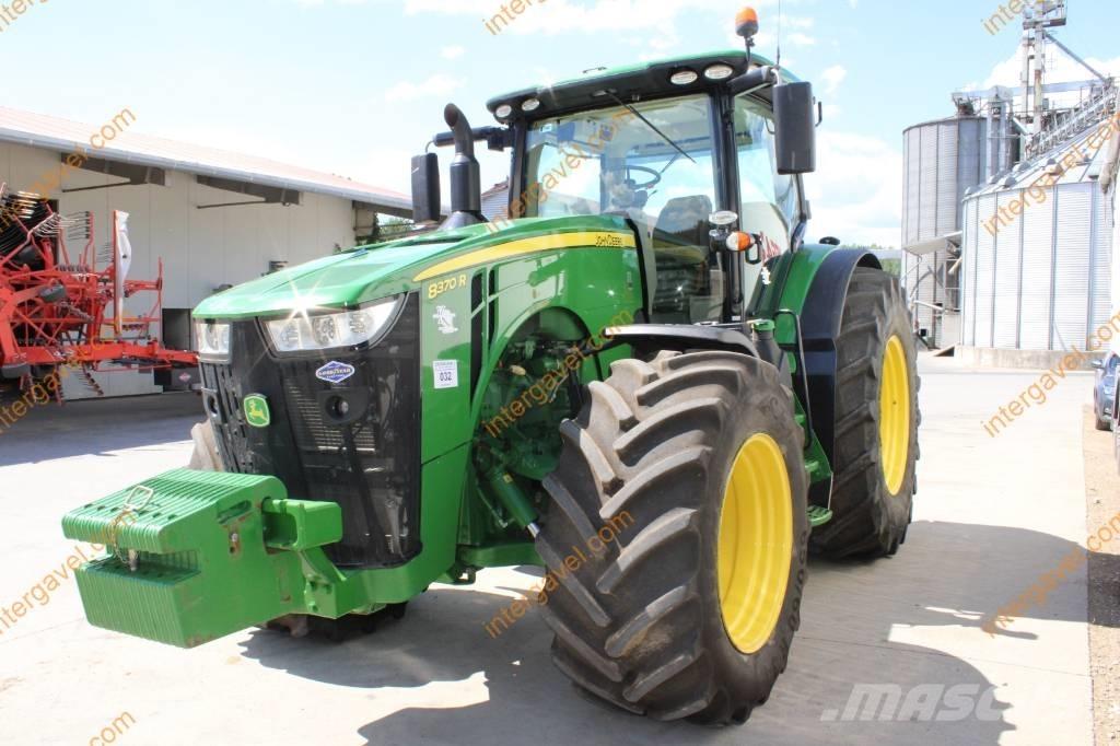 John Deere 8370 R トラクター