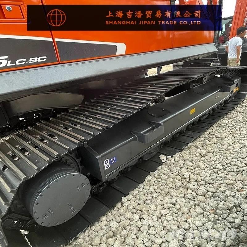 Doosan DX 225 大型油圧ショベル12t以上（パワーショベル・ユンボ）