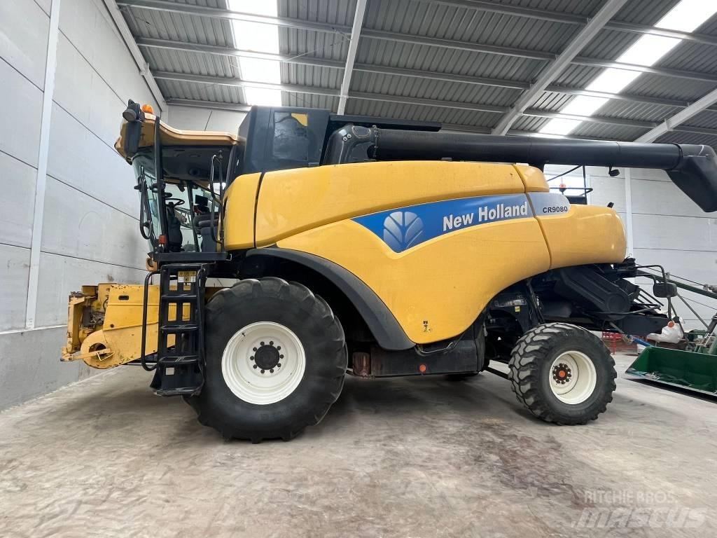 New Holland CR 9080 コンバイン
