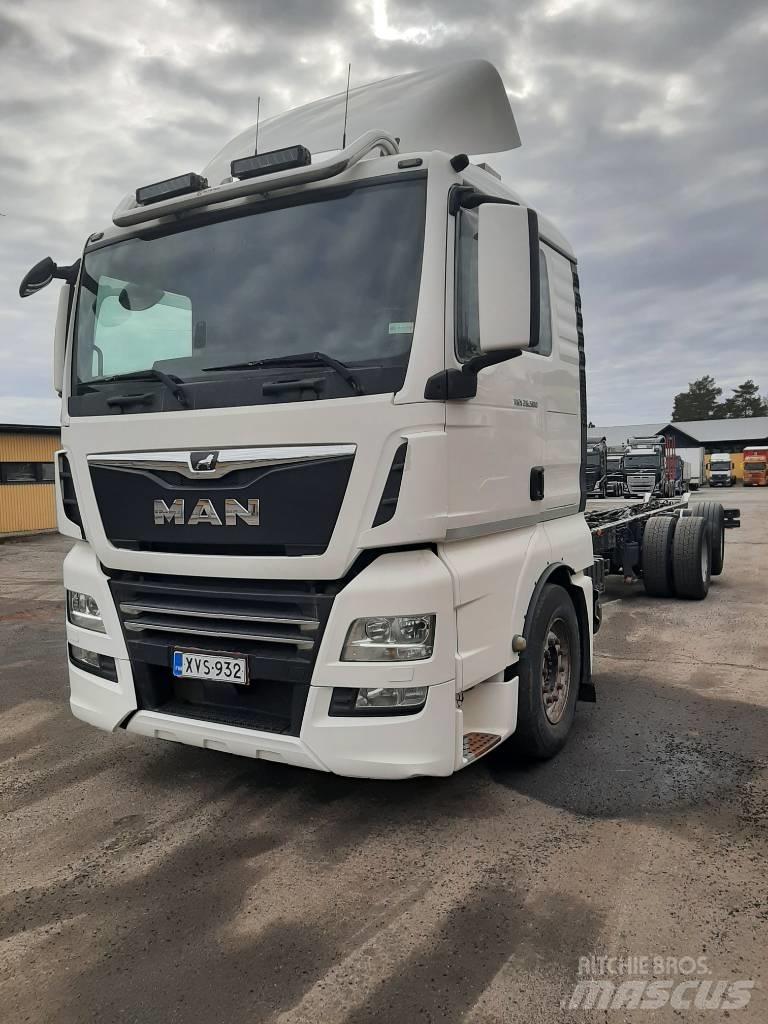 MAN TGX 26.500 キャブ付きシャーシ