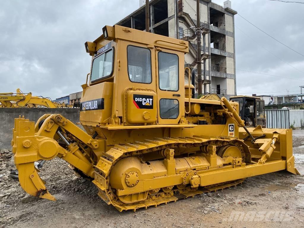 CAT D 6 D ブルドーザー