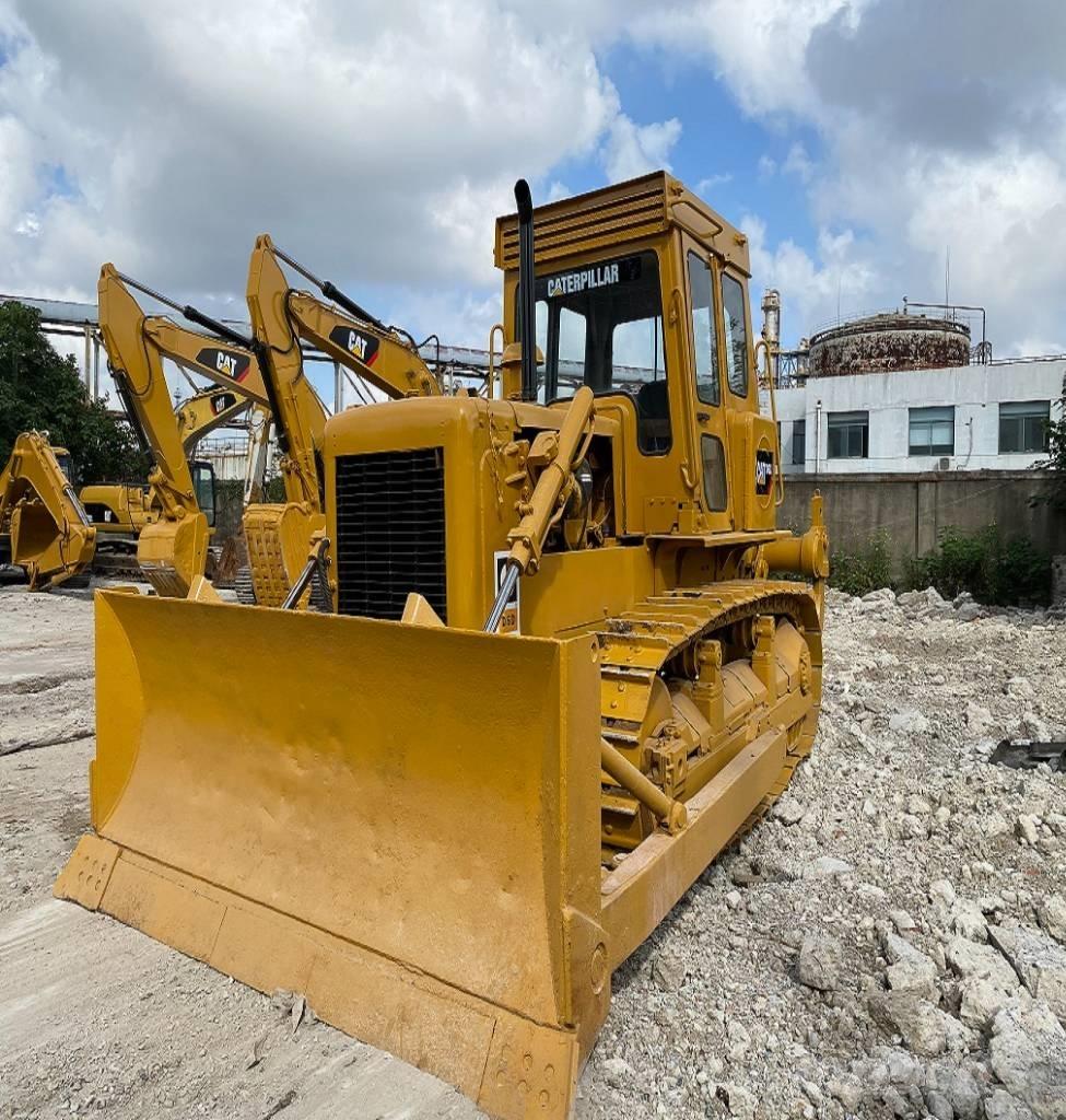 CAT D 6 D ブルドーザー