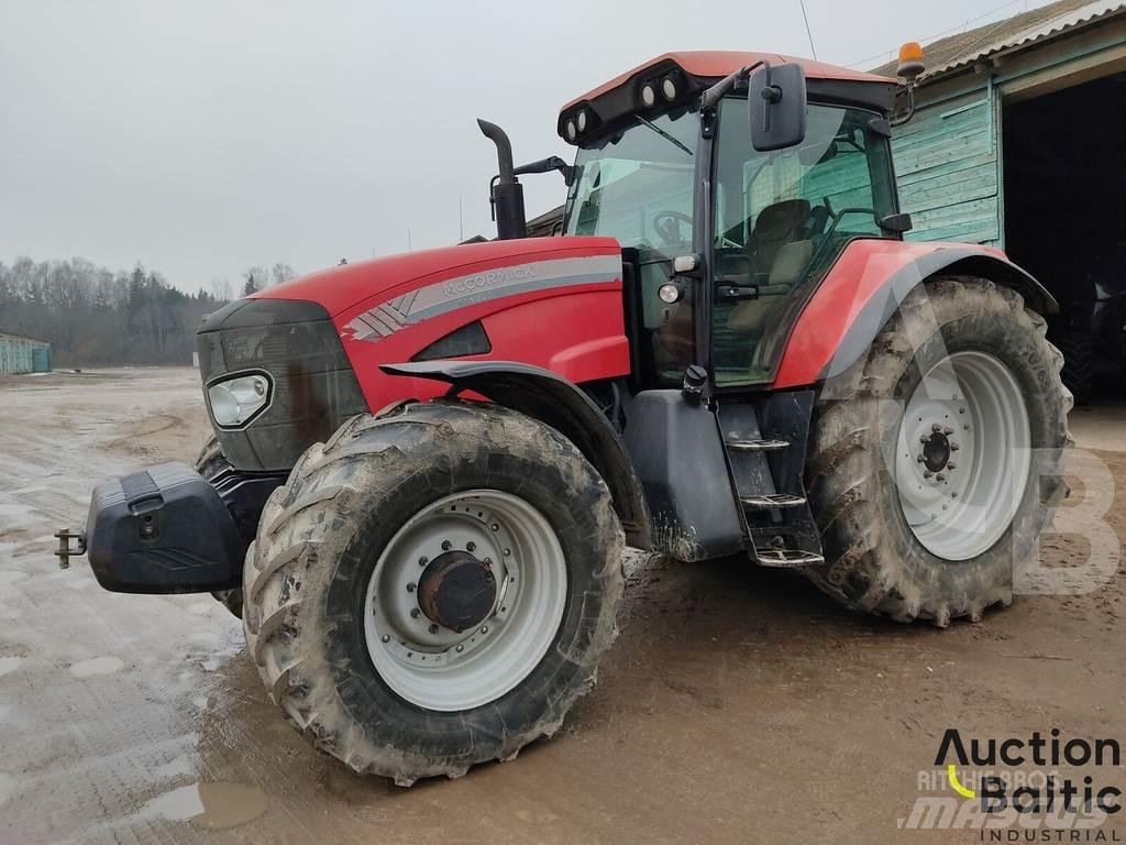 McCormick E-PLUS トラクター