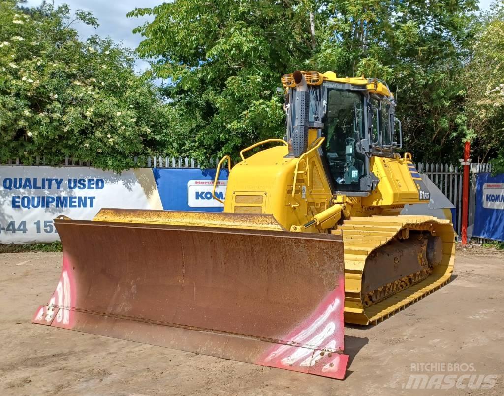 Komatsu D61PXi-24E0 ブルドーザー