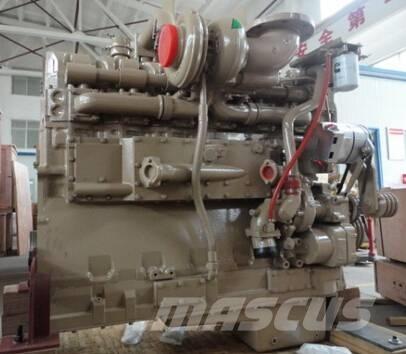Cummins KTA19-C450 エンジン