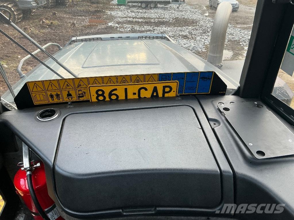 Ponsse ERGO 8W ハーベスター