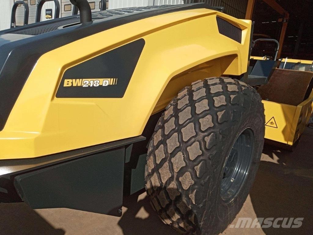 Bomag BW 218 D-5 SL 振動ローラ