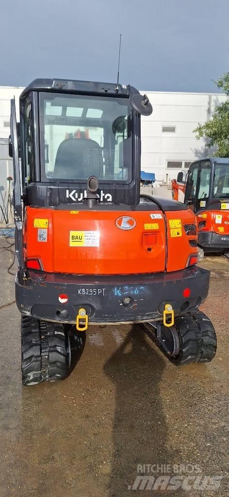 Kubota KX 042-4 ミニ油圧ショベル 7t以下（ミニユンボ・ミニディガー）