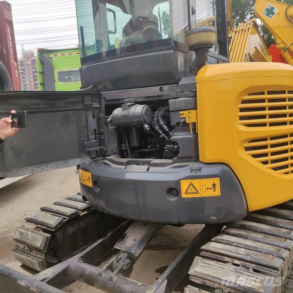 Komatsu PC 55 MR ミニ油圧ショベル 7t以下（ミニユンボ・ミニディガー）