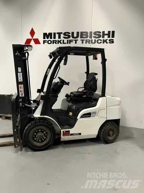 Mitsubishi FD25N3 ディーゼル・軽油