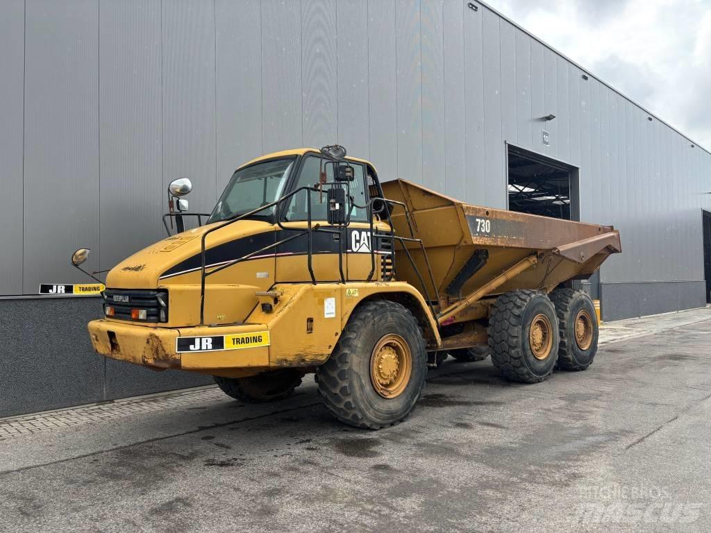 CAT 730 アーティキュレート式ダンプトラック