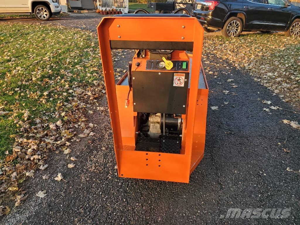 Taylor-Dunn SC090 トーイングトラック