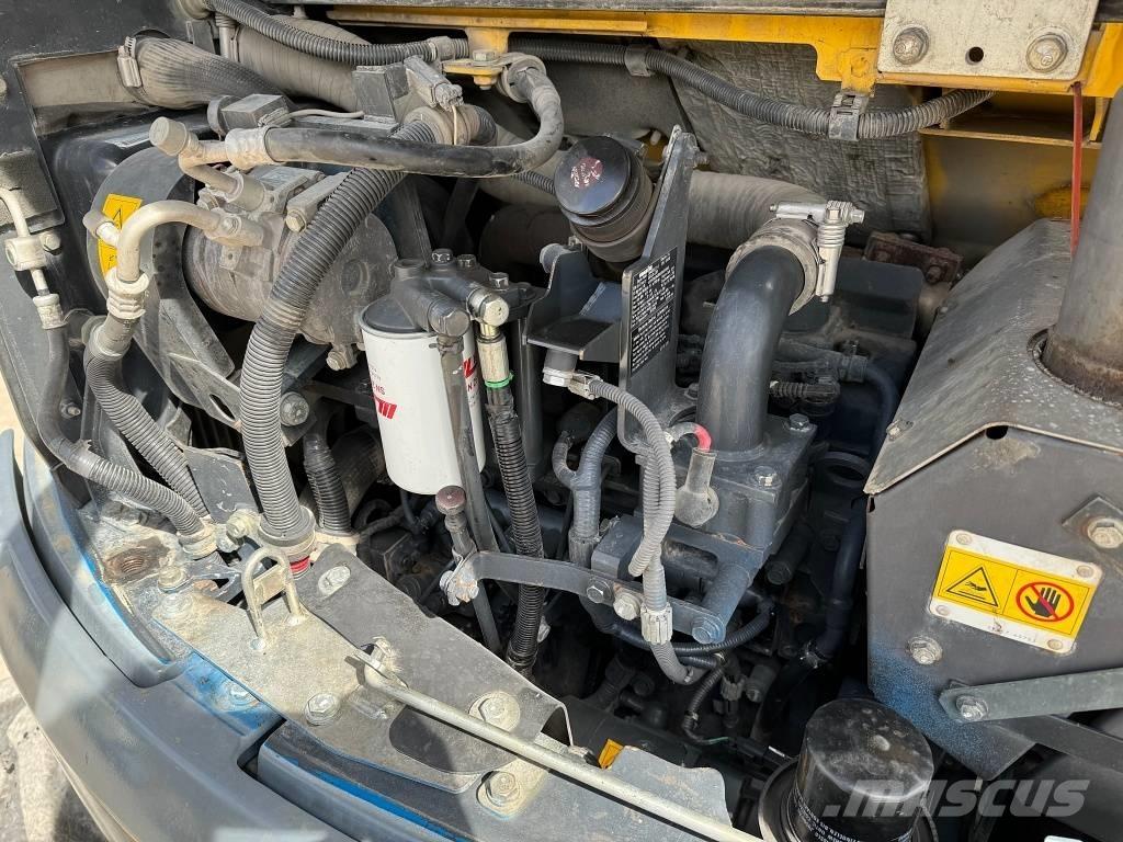 Komatsu PW 98 MR-8 ホイール式油圧ショベル（パワーショベル・ユンボ・バックホー）