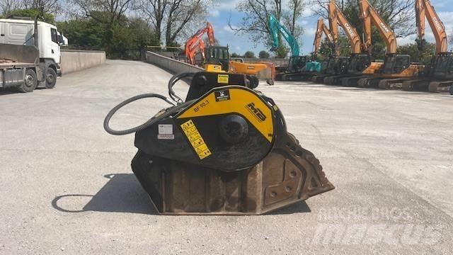 MB Crusher BF 90.3 バケットクラッシャー